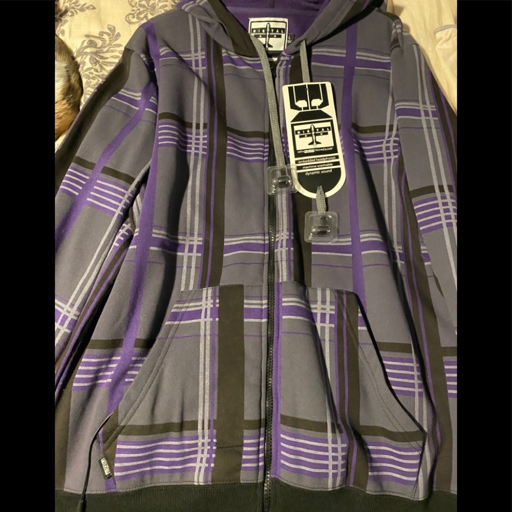 Men’s Sweatshirt size large